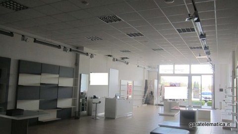 Negozio All’asta In 73100 Zona Industriale Le, Italia – 73100 Lecce (LE) #finsubito richiedi mutuo fino 100%